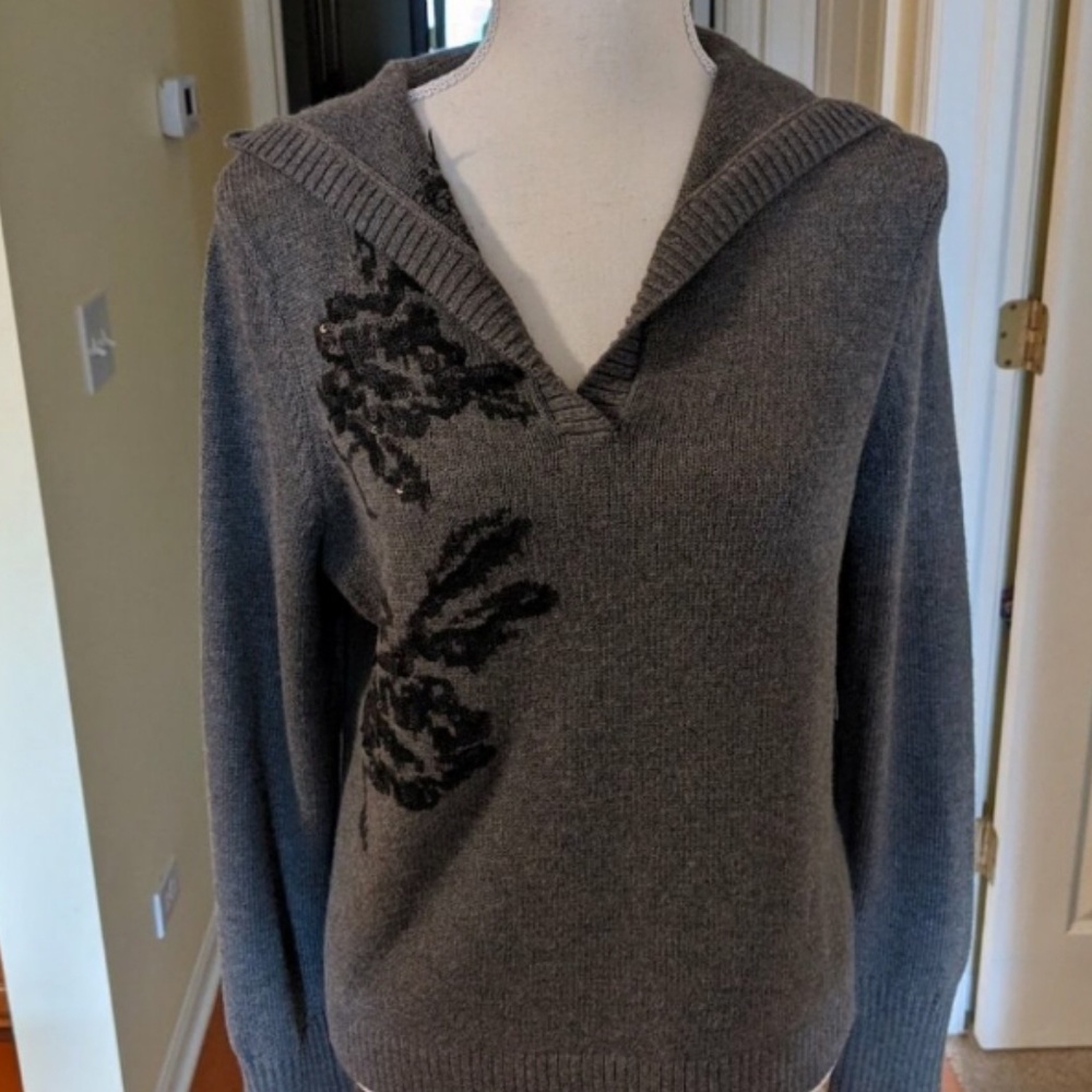 PerSe by Carlisle cashmere sweater with hood